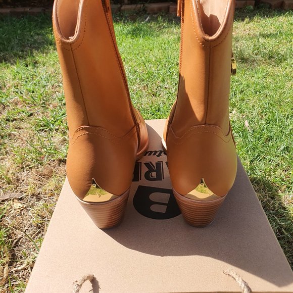 BARED TAN CONDOR BOOTS - Picture 6 of 14